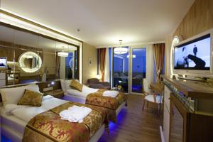 تور ترکیه هتل گرانادا - آژانس مسافرتی و هواپیمایی آفتاب ساحل آبی
